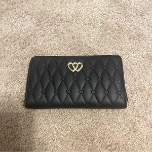 Betsy Johnson Elegant Black Quilted Wallet